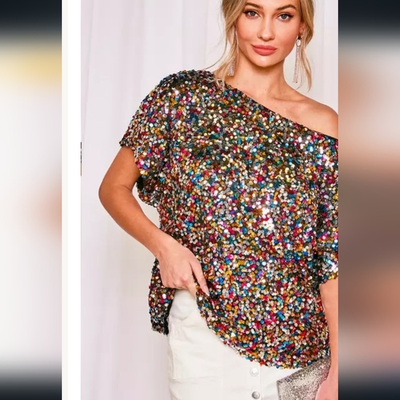 Bling Fling Sequin Top - Picture 3 of 15